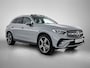 Mercedes-Benz GLC 300e 4MATIC Business Solution AMG | Advanced plus pakket | Trekhaak | Middenconsole metaalstructuur | Panoramaschuifdak | 20 inch vijfspaaks lichtmetalen AMG-velgen | URBAN GUARD plus |