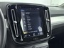 Volvo XC40 2.0 T4 Momentum Pro | Trekhaak | Lederen bekleding | PDC V+A en Camera | Harmen & Kardon | Elektrische achterklep |