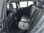 Volvo XC40 2.0 T4 Momentum Pro | Trekhaak | Lederen bekleding | PDC V+A en Camera | Harmen & Kardon | Elektrische achterklep |