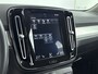 Volvo XC40 2.0 T4 Momentum Pro | Trekhaak | Lederen bekleding | PDC V+A en Camera | Harmen & Kardon | Elektrische achterklep |