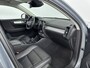 Volvo XC40 2.0 T4 Momentum Pro | Trekhaak | Lederen bekleding | PDC V+A en Camera | Harmen & Kardon | Elektrische achterklep |
