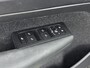 Volvo XC40 2.0 T4 Momentum Pro | Trekhaak | Lederen bekleding | PDC V+A en Camera | Harmen & Kardon | Elektrische achterklep |