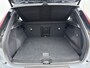 Volvo XC40 2.0 T4 Momentum Pro | Trekhaak | Lederen bekleding | PDC V+A en Camera | Harmen & Kardon | Elektrische achterklep |