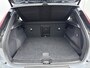 Volvo XC40 2.0 T4 Momentum Pro | Trekhaak | Lederen bekleding | PDC V+A en Camera | Harmen & Kardon | Elektrische achterklep |