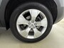 Volvo XC40 2.0 T4 Momentum Pro | Trekhaak | Lederen bekleding | PDC V+A en Camera | Harmen & Kardon | Elektrische achterklep |