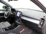 Volvo XC40 2.0 B4 Plus Dark Automaat / All Seasonbanden / Verwarmd voorruit / Trekhaak / Google Navigatie