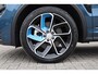 Lynk & Co 01 1.5 Panoramadak/360° Camera/Keyless/Lane assist/Adaptive cruise control/Apple carplay/Climate control/Stoelverwarming/Dodehoek detectie/Elektrisch sluitende achterklep/Elektrisch verstelbare stoel met geheugen