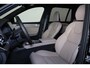 Volvo XC90 T8 Recharge AWD Ultra Dark Exec. Ed. - Luchtvering - Panorama/schuifdak - IntelliSafe Assist & Surround - 360º Camera - Bowers & Wilkins audio - Adaptieve LED koplampen - Verwarmde voorstoelen, stuur & achterbank - Parkeersensoren voor & achter - Elektr. bedienb. voorstoelen met geheugen - Head up display - Draadloze tel. lader - Extra getint glas - 22' LMV