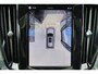 Volvo V60 T6 Recharge AWD Plus Dark - Panorama/schuifdak - IntelliSafe Assist & Surround - 360º Camera - Harman/Kardon audio - Verwarmde voorstoelen, stuur & achterbank - Parkeersensoren voor & achter - Elektr. bedienb. voorstoelen met geheugen - Head up display - Extra getint glas - 19' LMV