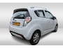 Chevrolet Spark 1.0 16V LT White Limited Edition Bi-Fuel Lichtmetalen velgen 14", Parkeersensor achter.
