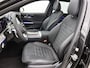 Mercedes-Benz C-klasse Estate 300 e 140 Years Edition | Comfortpakket Plus | Parkeerpakket met 360°-camera | Nightpakket | Trekhaak | Panoramaschuifdak | Middenconsole metaalstructuur | GUARD 360° Plus | 19" multispaaks lichtmetalen AMG-velgen |