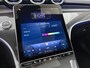 Mercedes-Benz C-klasse Estate 300 e 140 Years Edition | Comfortpakket Plus | Parkeerpakket met 360°-camera | Nightpakket | Trekhaak | Panoramaschuifdak | Middenconsole metaalstructuur | GUARD 360° Plus | 19" multispaaks lichtmetalen AMG-velgen |