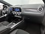 Mercedes-Benz GLA 180 Business Solution AMG | Premium Plus pakket | Nightpakket | Trekhaak | GUARD 360 ° Plus | Panoramaschuifdak | 19” vijf-dubbelspaaks AMG velgen | 360° camera | Warmtewerend, donkergetint glas |