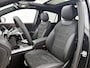 Mercedes-Benz GLA 180 Business Solution AMG | Premium Plus pakket | Nightpakket | Trekhaak | GUARD 360 ° Plus | Panoramaschuifdak | 19” vijf-dubbelspaaks AMG velgen | 360° camera | Warmtewerend, donkergetint glas |