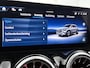 Mercedes-Benz GLA 180 Business Solution AMG | Premium Plus pakket | Nightpakket | Trekhaak | GUARD 360 ° Plus | Panoramaschuifdak | 19” vijf-dubbelspaaks AMG velgen | 360° camera | Warmtewerend, donkergetint glas |