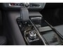 Volvo S90 T8 AWD Core Bright - IntelliSafe Assist & Surround - Harman/Kardon audio - Adaptieve LED koplampen - Parkeercamera achter - Verwarmde voorstoelen, stuur & achterbank - Parkeersensoren voor & achter - Elektr. bedienb. voorstoelen met geheugen - Extra getint glas - 19' LMV