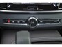 Volvo S90 T8 AWD Core Bright - IntelliSafe Assist & Surround - Harman/Kardon audio - Adaptieve LED koplampen - Parkeercamera achter - Verwarmde voorstoelen, stuur & achterbank - Parkeersensoren voor & achter - Elektr. bedienb. voorstoelen met geheugen - Extra getint glas - 19' LMV