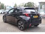 Toyota Yaris 1.5 HYBRID 115 DYNAMIC LED-KOPLAMEPN KEYLESS STOEL-STUURVERWARMING PARK.SENSOREN V+A