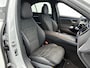 Mercedes-Benz E-klasse 300 e Business Solution AMG | Comfortpakket Plus | Parkeerpakket met 360°-camera | Nightpakket | Winterpakket | Trekhaak | 19-inch vijfspraaks AMG velgen | GUARD 360° | Warmtewerend, donkergetint glas |