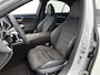 Mercedes-Benz E-klasse 300 e Business Solution AMG | Comfortpakket Plus | Parkeerpakket met 360°-camera | Nightpakket | Winterpakket | Trekhaak | 19-inch vijfspraaks AMG velgen | GUARD 360° | Warmtewerend, donkergetint glas |