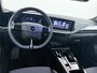 Opel Astra Sports Tourer 1.2 Turbo Hybrid Business Edition / Navigatie / Camera / Parkeersensoren / Stuur -en Stoelverwarmd / Keyless / Carplay / 17'' LMV