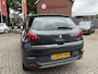 Peugeot 3008 1.6 Benzine 165 Pk Superluxe Allure * Automaat * * Navigatie * Panoramadak * 1/2 Lederen Interieur * Achteruitrij Camera * Vingerhoets; Vierde Generatie Eersteklas Service. Al meer dan 100 jaar een begrip in de Brabantse Kempen
