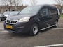 Peugeot Partner GB 120 L1 1.6 BlueHDi 75pk 2-zits Premium AIRCO, Cruise control, Bluetooth, Rechterzijschuifdeur, Vloerplaat, Sidebars