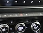 Renault Clio 1.6 E-Tech Hybrid 140 Intens AUTOMAAT | Pack Comfort | airco automatisch | Apple Carplay/Android | Autonomous Emergency Braking | cruise control | lederen/stof bekleding | LED koplampen | lichtmetalen velgen 16" |