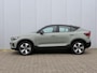 Volvo C40 Recharge Twin Intro Edition 78 kWh | SLECHTS 8.255 km | All Wheel Drive | Elektrisch verstelbare voorstoelen met geheugen | Stoel- & Stuurwielverwarming | Panoramadak | Harman Kardon audio | 19" Lichtmetalen velgen | 360 graden rondomzicht camera