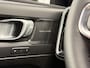 Volvo C40 Recharge Twin Intro Edition 78 kWh | SLECHTS 8.255 km | All Wheel Drive | Elektrisch verstelbare voorstoelen met geheugen | Stoel- & Stuurwielverwarming | Panoramadak | Harman Kardon audio | 19" Lichtmetalen velgen | 360 graden rondomzicht camera