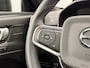 Volvo C40 Recharge Twin Intro Edition 78 kWh | SLECHTS 8.255 km | All Wheel Drive | Elektrisch verstelbare voorstoelen met geheugen | Stoel- & Stuurwielverwarming | Panoramadak | Harman Kardon audio | 19" Lichtmetalen velgen | 360 graden rondomzicht camera
