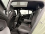 Volvo C40 Recharge Twin Intro Edition 78 kWh | SLECHTS 8.255 km | All Wheel Drive | Elektrisch verstelbare voorstoelen met geheugen | Stoel- & Stuurwielverwarming | Panoramadak | Harman Kardon audio | 19" Lichtmetalen velgen | 360 graden rondomzicht camera