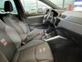 SEAT Arona 1.0 TSI FR Business Intense Full Link / Parkeersensoren / Navigatie / 17" LM Velgen / Airco HAL