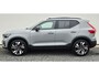 Volvo XC40 2.0 B3 ULTRA Dark Panorama Dak - MY 2026 - 20” Wielen -  Lighting pack –  Lounge-pakket - Harman Kardon Audio - 360 Camera -  Climate - Privacy Glass –  R980 Interieur – voorruit verwarming – Power seats met memory