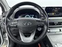 Hyundai Kona Electric EV Fashion 64 kWh | Soh 95.5% | Camera | Warmtepomp | Adaptieve Cruise | Navi & Carplay/Android | Clima |