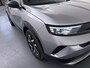 Opel Mokka 1.2 Turbo Hybrid GS / Alcantara / Navigatie / Camera / Parkeersensoren / Stuur -en Stoelverwarmd / Keyless / Carplay / 17'' LMV