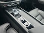Volvo XC60 2.0 T6 Plug-in hybrid AWD Plus Black Edition | Stoelventilatie | Trekhaak | HU-Display | 360 camera | Pano | Nappa leder |