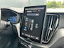 Volvo XC60 2.0 T6 Plug-in hybrid AWD Plus Black Edition | Stoelventilatie | Trekhaak | HU-Display | 360 camera | Pano | Nappa leder |