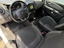 Renault Captur 1.3 TCe Intens / Trekhaak / NAP Logisch / Cruise Control / Navigatie / Achteruitrijcamera / Parkeer Assistent / Keyless Entry