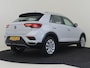 Volkswagen T-Roc 1.5 TSI Sport 150PK DSG/AUTO Trekhaak afneembaar | Cruise control adaptief | Navigatie | Apple carplay Android auto | Airco auto | Draadloze telefoonlader | Parkeersensoren voor/achter | LED | DAB | 16"LMV
