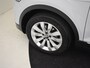Volkswagen T-Roc 1.5 TSI Sport 150PK DSG/AUTO Trekhaak afneembaar | Cruise control adaptief | Navigatie | Apple carplay Android auto | Airco auto | Draadloze telefoonlader | Parkeersensoren voor/achter | LED | DAB | 16"LMV