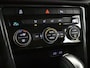 Volkswagen T-Roc 1.5 TSI Sport 150PK DSG/AUTO Trekhaak afneembaar | Cruise control adaptief | Navigatie | Apple carplay Android auto | Airco auto | Draadloze telefoonlader | Parkeersensoren voor/achter | LED | DAB | 16"LMV