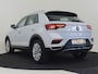Volkswagen T-Roc 1.5 TSI Sport 150PK DSG/AUTO Trekhaak afneembaar | Cruise control adaptief | Navigatie | Apple carplay Android auto | Airco auto | Draadloze telefoonlader | Parkeersensoren voor/achter | LED | DAB | 16"LMV