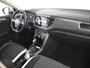 Volkswagen T-Roc 1.5 TSI Sport 150PK DSG/AUTO Trekhaak afneembaar | Cruise control adaptief | Navigatie | Apple carplay Android auto | Airco auto | Draadloze telefoonlader | Parkeersensoren voor/achter | LED | DAB | 16"LMV