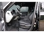 Land Rover Defender 110 3.0 D250 110 X-Dynamic SE 7-Persoons | Stoelverwarming | Trekhaak | Uniek