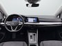 Volkswagen Golf 1.0 eTSI Life Business Automaat - Panoramaschuif-kanteldak - Navigatie - LED - Camera - PDC