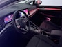 Volkswagen Golf 1.0 eTSI Life Business Automaat - Panoramaschuif-kanteldak - Navigatie - LED - Camera - PDC