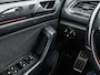 Volkswagen T-Roc 1.5 TSI 150pk Sport DSG · Panoramadak · Afneembare Trekhaak · Stoelverwarming · Navigatie · 17"Velgen · Elek. Inklapbare Spiegels ·