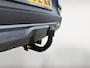 Renault Captur 1.3 TCe 130 Initiale Paris | Automaat | Trekhaak | Lederen Bekleding | Stoel & Stuurverwarming | Camera | Parkeersensoren | Apple Carplay & Android Auto | 12 Maanden BOVAG Garantie