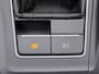 Volkswagen Golf Variant 1.5 TSI Life Business Navigatie - Stoelverwarming - Trekhaak - Camera - ErgoActive bestuurdersstoel - LED